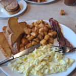 Humpty's Big Plate Diner - Cold Lake-Cold Lake