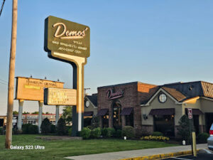 Demos' Restaurant-Murfreesboro