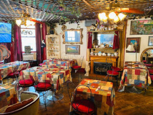 The Mad Hatter Winery & Smoke House-Jim Thorpe