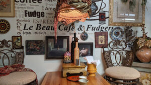 Le Beau Café & Fudgerie-Beausejour