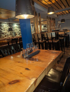 L'Ours Caverne Culinaire-La Prairie
